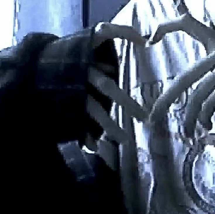 lTERATlON's tweet image. ⠀ ⠀ ⠀ 

𝓔van 𝓜yers of EverymanHYBRID ;; A poem written by MYLES.

⠀ ⠀ ⠀