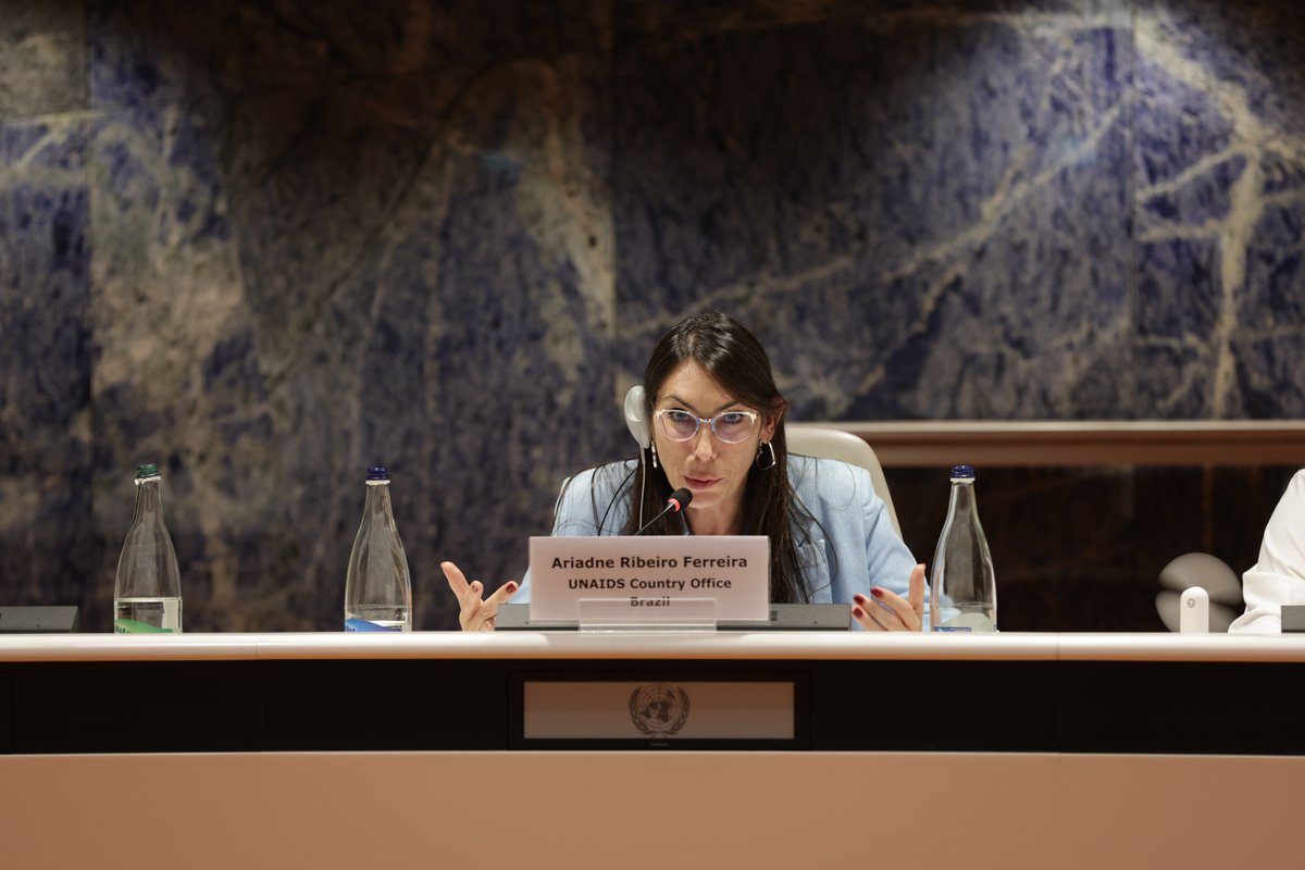 UNAIDS's tweet photo. .@AriadneRibeir19 on the challenges transgender people face at #PCB52 stigma panel: "It is not just transgender people who pay the price, we all do. Every LGBTQ+ teen forced out of their home is a loss to society. At UNAIDS, I am fighting every day that no one is left behind." https://t.co/bVvgxS5UsG