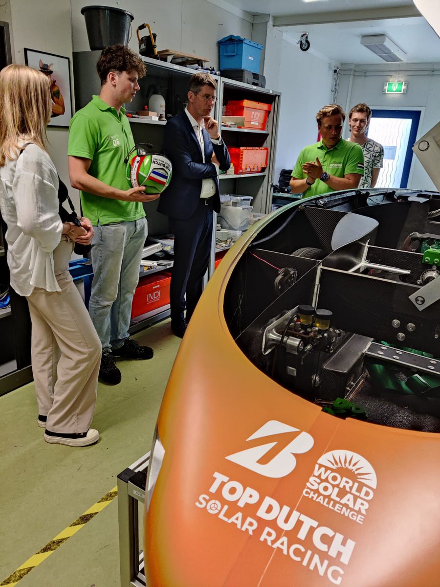 Net bij Top Dutch <a href="/tdsolarracing/">Top Dutch Solar Racing</a> geweest. Fascinerend om 
 ontwikkelingen vanaf team 19 tot 23 te zien. Fantastische innovaties in duurzame mobiliteit, samenwerking mbo, hbo, wo studenten en regio. Race oktober 2023! <a href="/JoukedeVries/">Jouke de Vries</a> <a href="/wijmenga_cisca/">Cisca Wijmenga</a> @wimvandepol <a href="/hanze/">Hanze</a>