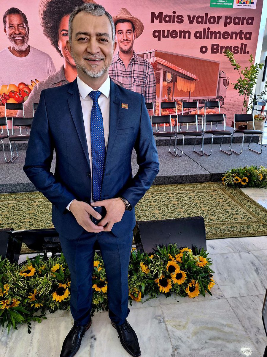 EdegarPretto's tweet image. LANÇAMENTO DO PLANO SAFRA DA AGRICULTURA FAMILIAR 

Hoje é um grande dia para os homens e as mulheres do campo.

Acompanhe a cobertura completa do evento nas nossas redes.

#edegarpretto #conab #planosafra #agriculturafamiliar