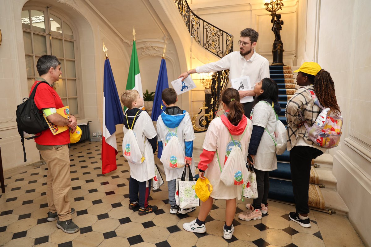 Irish Embassy Paris tweet media