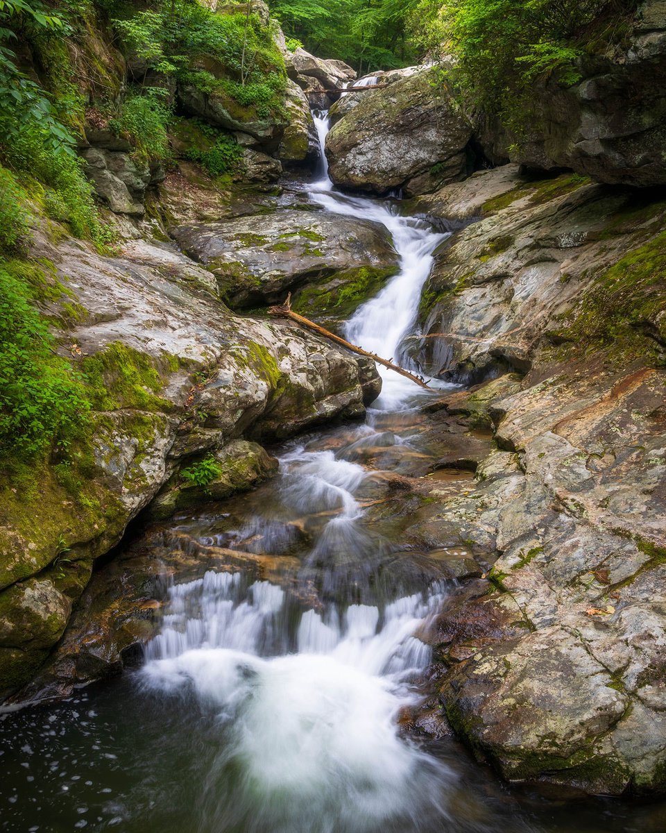 TMSkyHumPhoto's tweet image. Happy #waterfallwednesday, this is Laurel Creek falls, NC. #landscapephotography