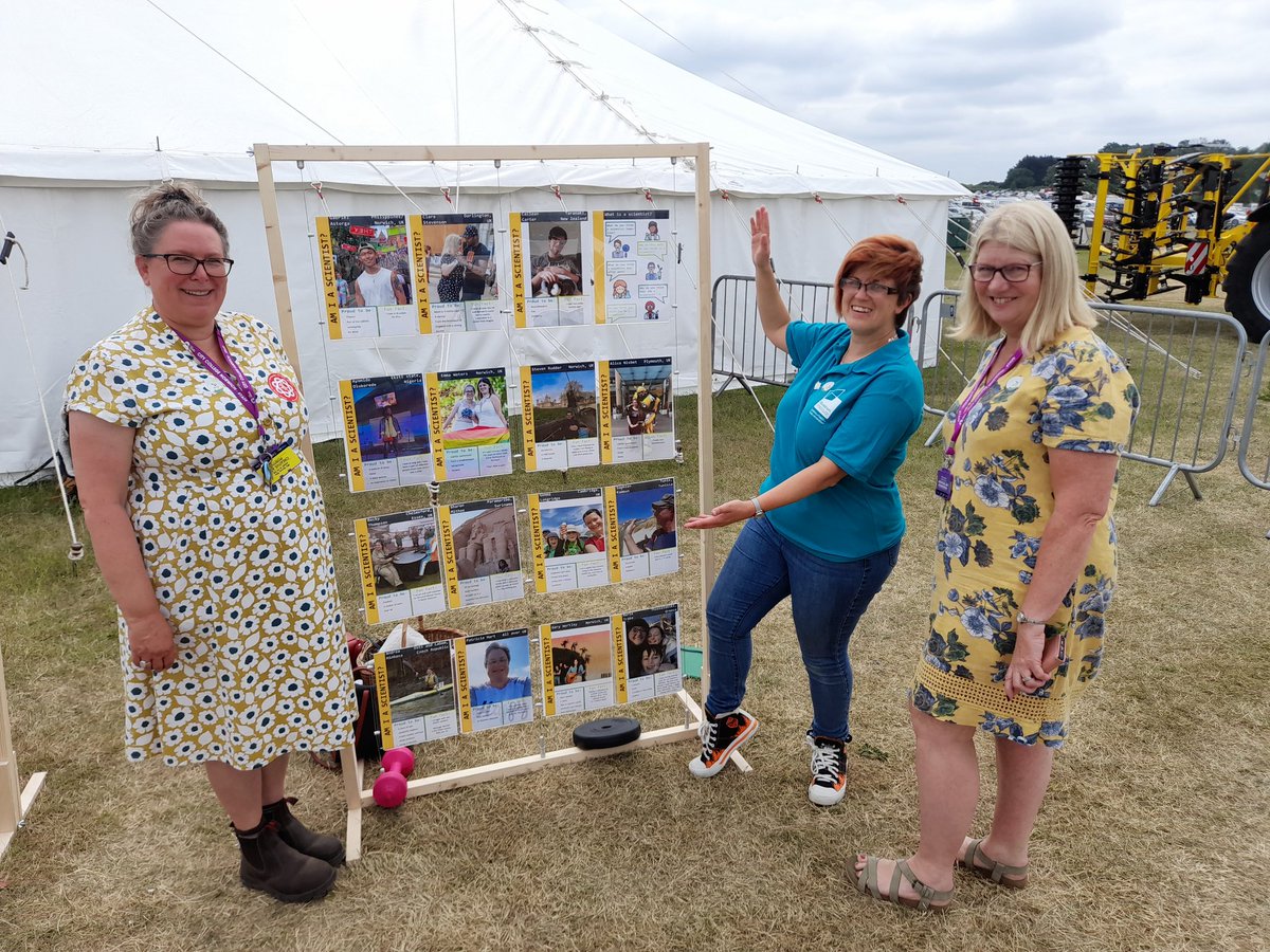 DrBeckyThompson's tweet photo. The awesome @EmmaBeansworth from @TheQuadram @norfolkshow today.  #PublicEngagement https://t.co/lTLdqU6aQX