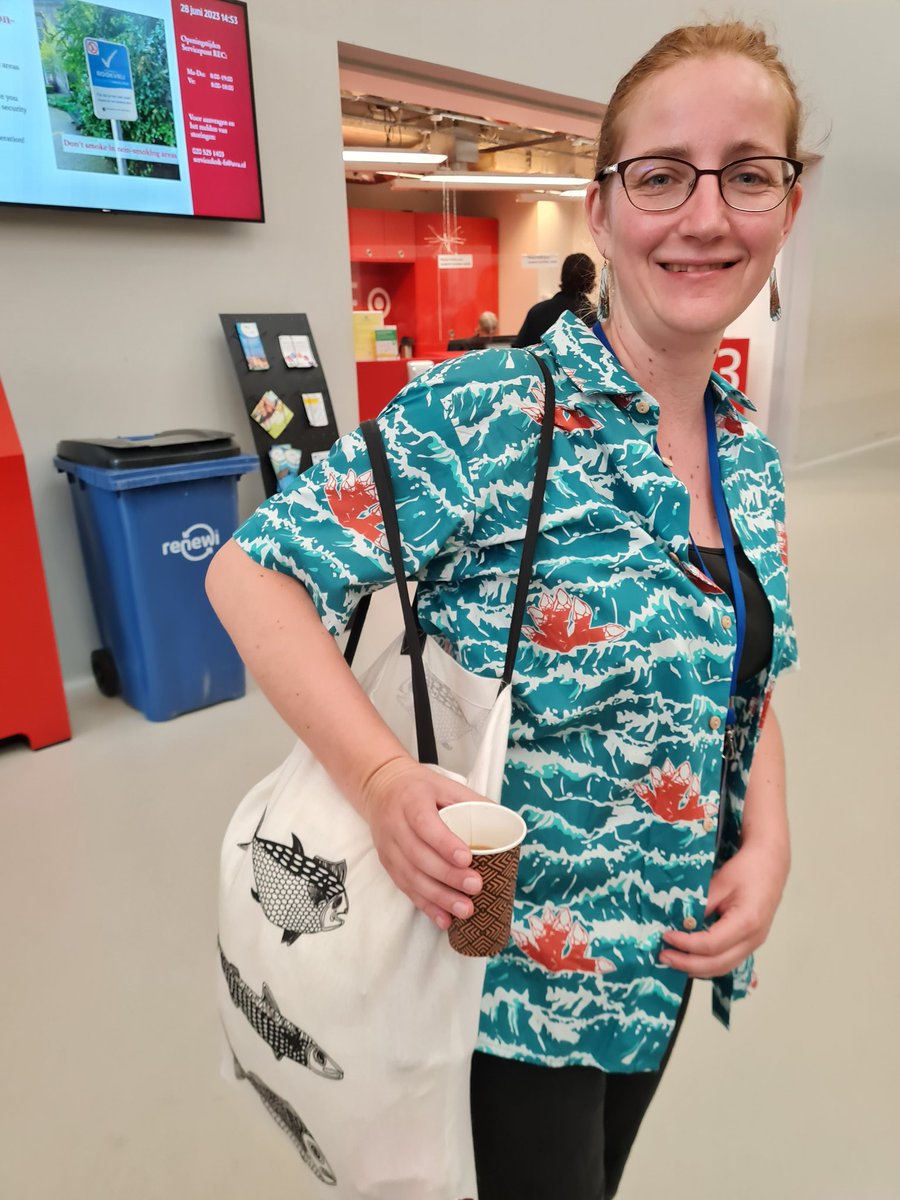 a_s_antonova's tweet photo. A few more excellent marithemed shirts (& other gear) at #Mare2023: waves & barnacles (@SophiaKochalski), small fish (@voluntad_) & more small fish (@furqan_asif)... thanks for letting me share, really in awe with everyone's great sea outfits! https://t.co/rBEzcga8Vp