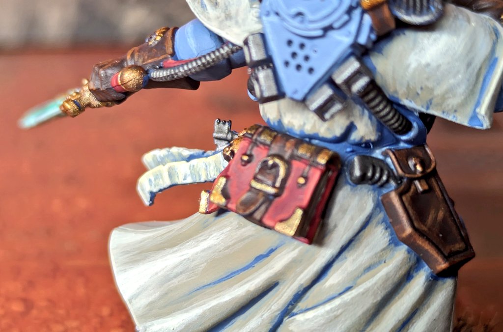 ChrisKHobbies's tweet photo. Been a while since I painted a Space Marine... Had fun channeling my inner Ninjon with this one, trying to keep the base colour in the shadows and work up from there. Tricky to do, but fun to try! #WarhammerCommunity https://t.co/Rx76Com40x