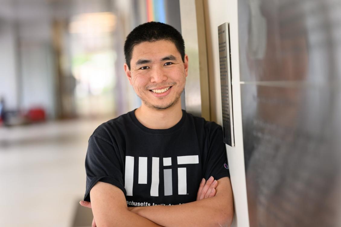 Sihan's fascination with languages began in his Shenzhen high school choir, singing Mandarin, English, Albanian, and Latin songs. Now he's a PhD student in MIT's Brain and Cognitive Sciences dept studying the invisible pressures shaping language over time. mitbcs.info/qsz