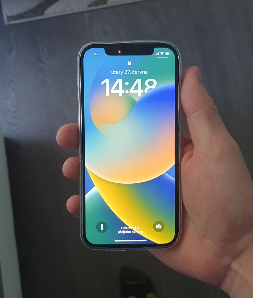 marcelcervenka's tweet photo. Tak už jsem taky iOvečka 😅 

Nutno podotknout, že Samsung S10 jsem měl přes 6 let bez jakýchkoliv sekání. Výměna byla nutná pouze z důvodu nutnosti nabíjet telefon 4x denně
#iphone #apple #jablko #tech https://t.co/cvieUTByPn
