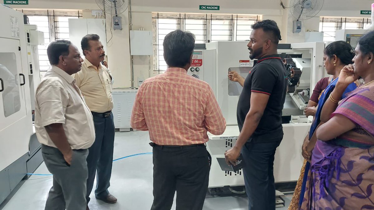 AceMicromatic's tweet photo. At the Industry 4.0 Technology Centre in Madurai, the AceMicromatic Group team was delighted to have Mr. R. Maheswaran B.E. (Regional Joint Director - Department of Education & Training) and Mr. Ramesh Kumar (Deputy Director) among them.
#TechnologyCentre #Madurai #AMG https://t.co/l1iZpzS3IC
