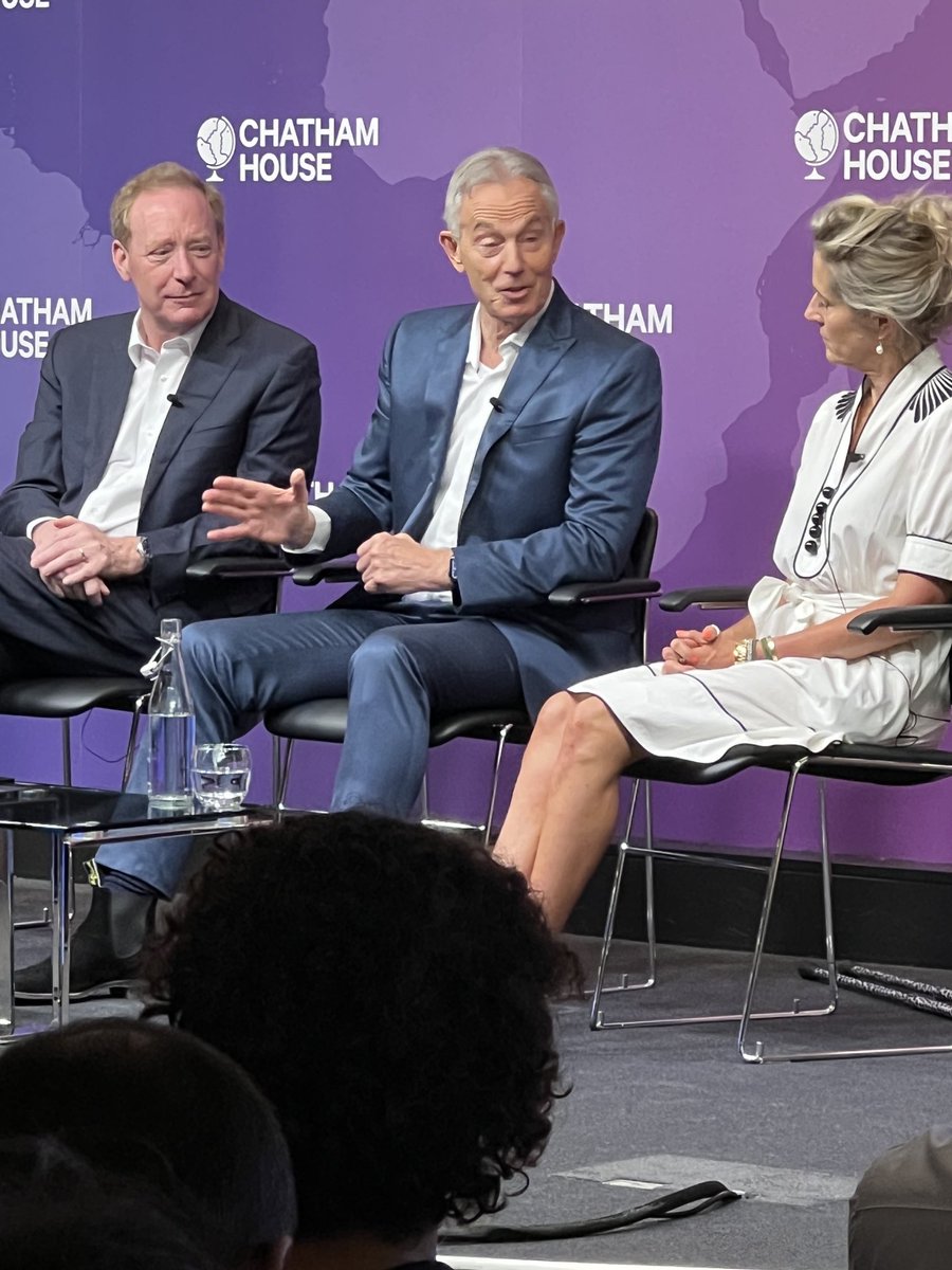 With AI, we are on the brink of a societal change akin to the invention of the printing press or the industrial revolution, according to Tony Blair, and Brad Smith of ⁦@MicrosoftEU #CHEvents