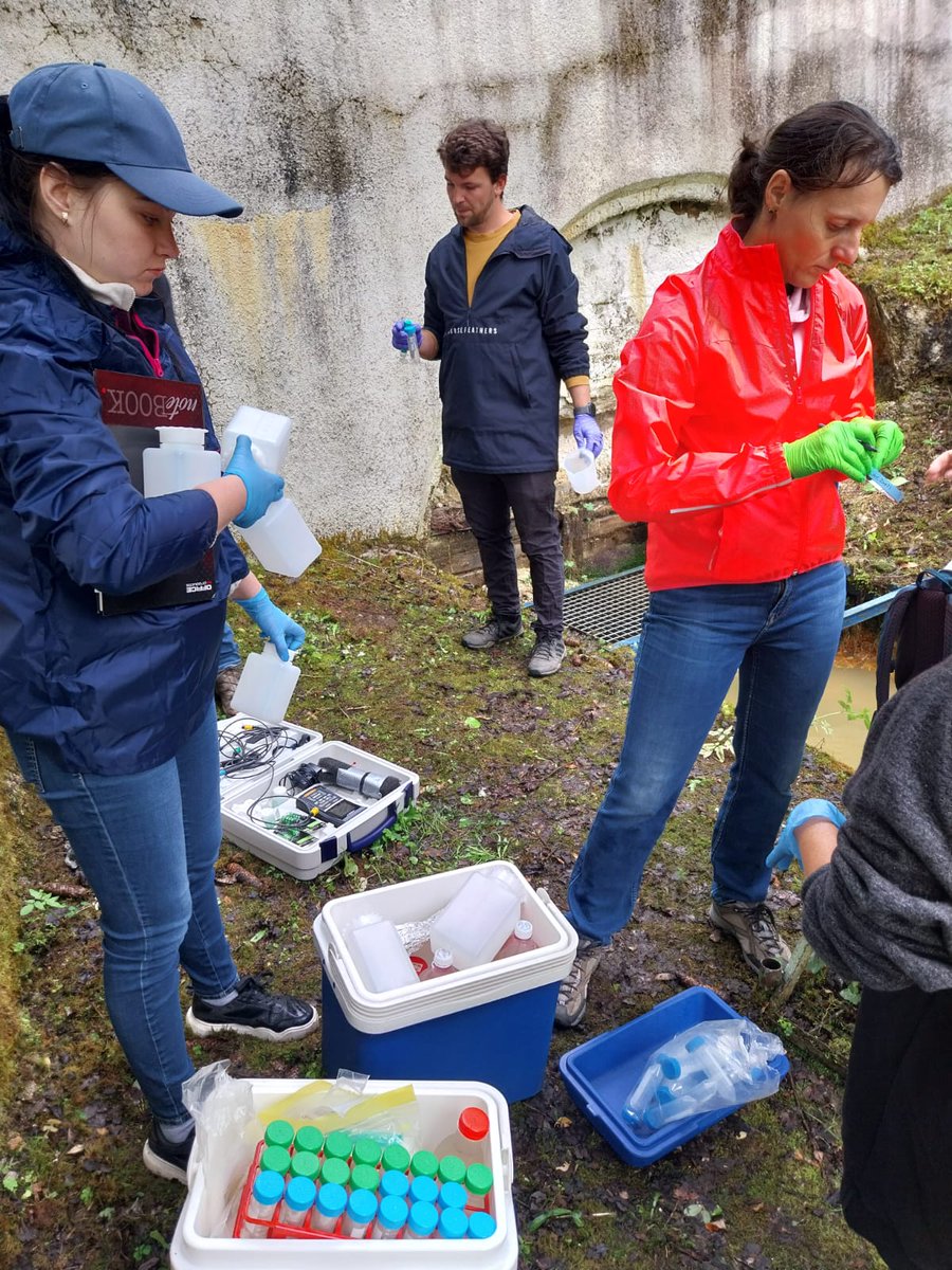 The whole SURRI team, including members from Italy and the UK, is in field work in Zlaté Hory. We are focusing on the  presence of gold and zinc in the water and their possible remediation.  It is great that we found a suitable site. Great job for future. #SURRI  #mininglocality