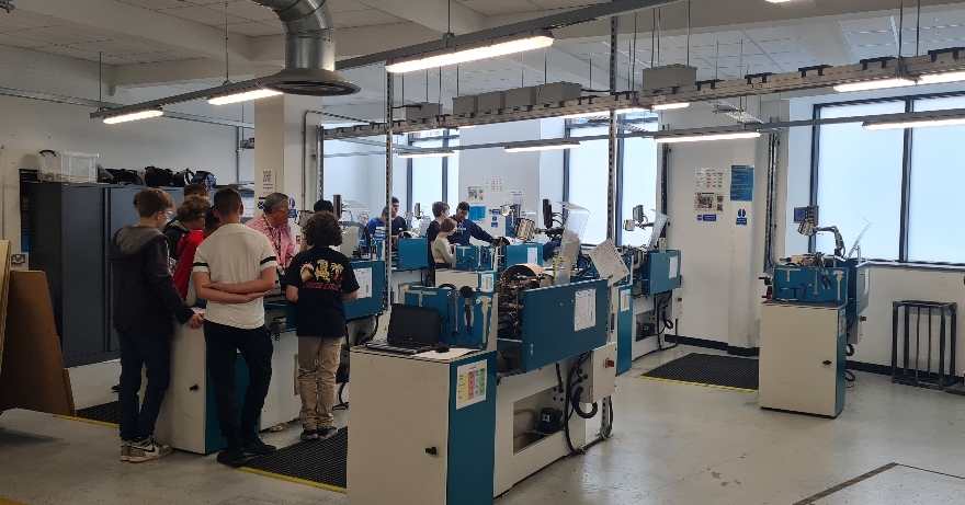 UTCLeeds's tweet photo. Today, we have had the privilege to welcome some of our new YR10 cohort for September. They have experienced a day in the life of UTC Leeds and meeting new friends.
Watch this space for the winner of the solar cooker challenge.
#ThinkUTC #YR10 #September2023 https://t.co/THzQMghX2L