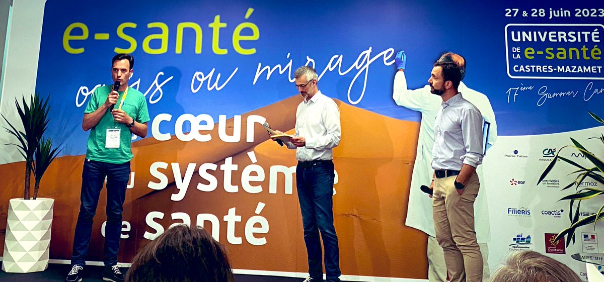 🏆Trophées de la #esante #univESante #trophéesEsante

👉Catégorie #bigData #IA
Parrain <a href="/Mipih_Fr/">Mipih</a>
Remis par Fabrice AMATULLI directeur Offres #esante 
 
✔️Le gagnant est <a href="/OctopizeMD/">Octopize</a>
 
#startup #ehealth #hcsmeufr