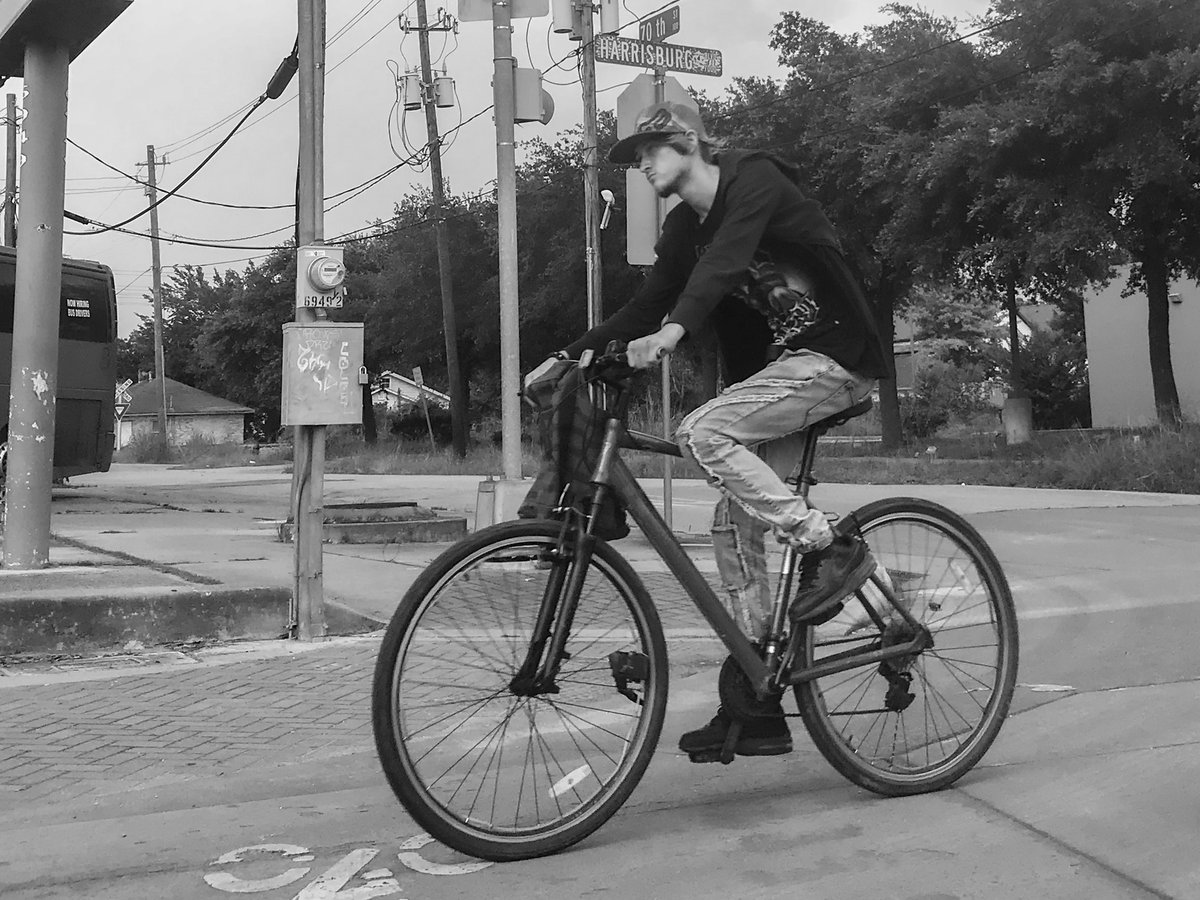 Biking
.
#blackandwhitephoto #streetphotography @StreetPhotoInt @BWPMag #City #Candidshots #HTX #SPiCollective #BW #urbanphotography #storyofthestreet #capturestreet #bicycle