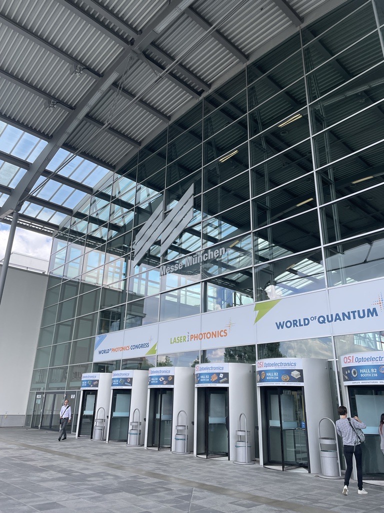 Sivers Photonics (@siversphotonics) on Twitter photo The team are happy to be back at Laser World of Photonics <a href="/PHOTONICSWORLD/">LASER World of PHOTONICS</a> They have a packed schedule but are having some fun along the way! #LASERworldofPhotonics #siliconphotonics The team are happy to be back at Laser World of Photonics <a href="/PHOTONICSWORLD/">LASER World of PHOTONICS</a> They have a packed schedule but are having some fun along the way! #LASERworldofPhotonics #siliconphotonics
