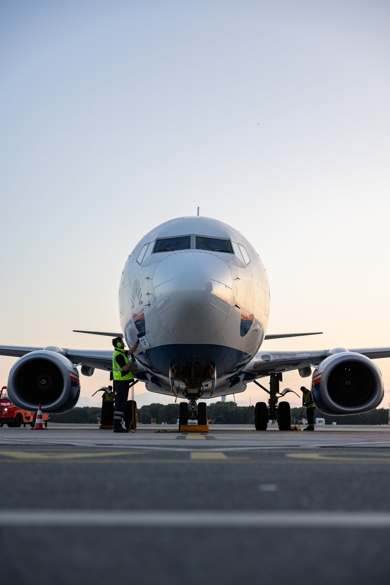 HamburgAirport's tweet photo. SunExpress macht die Türkei noch besser ab Hamburg erreichbar. 🥳
Zwei saisonale Ziele sind neu im @SunExpress-Portfolio:
Adana und Ankara werden ab sofort einmal pro Woche nonstop bedient.
https://t.co/ixYkoBLUkp https://t.co/bpqgL7UA6k