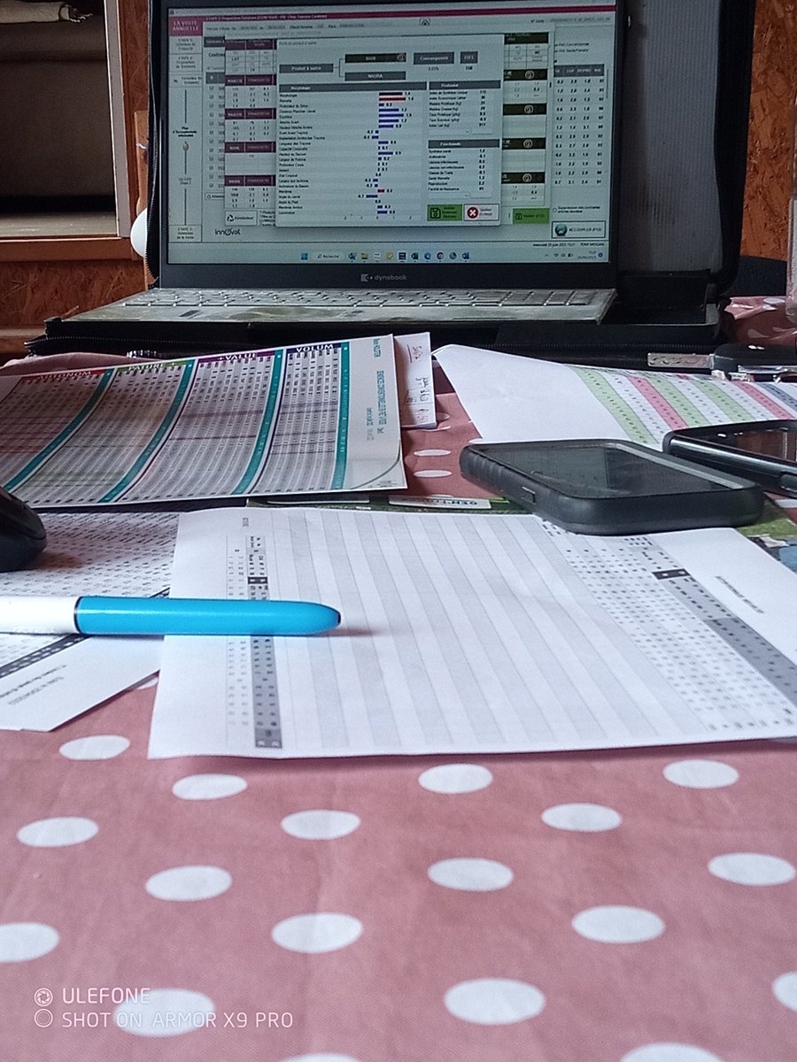 alexandre123698's tweet photo. Aprèm planning repro du troupeau ! 😍 🐮
#innoval #synetics #CeuxQuiInséminent https://t.co/TGJffNhQ5k