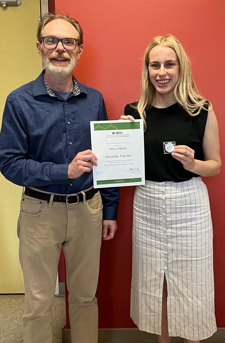 Congratulations to Natasha Vatcher, CSC 2021 Silver Medal winner from @ChemistryUNB. Thanks for stopping in to collect your award (and sorry about the delay!). Best wishes for your continuing studies at @MUNMed . @CIC_ChemInst
