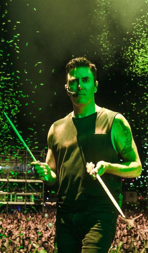 🇮🇪🇮🇪🇮🇪 @glenofthepower 💚💛💚
'We said 'Paint The Town Green', not turn me into Shrek!!!' 😊😊
@thescript @TheScript_Danny 
Glen you still look fab xxx!!
Have a wonderful time in 🇩🇪🇩🇪🇩🇪
#thescriptfamily