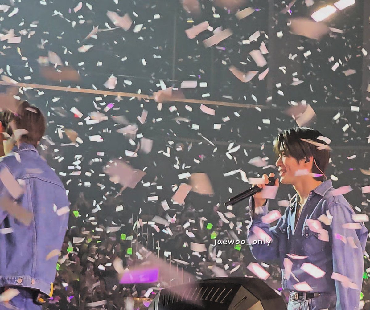 jaewoo_only's tweet photo. This moment of Jaehyun looking at Jungwoo while smiling is so ethereal

#NCT_DOJAEJUNG #Jaehyun #Jungwoo #DOJAEJUNG_Perfume #DOJAEJUNG_Fancon_in_Manila #ScentedSymphony https://t.co/4RlwoeDinm