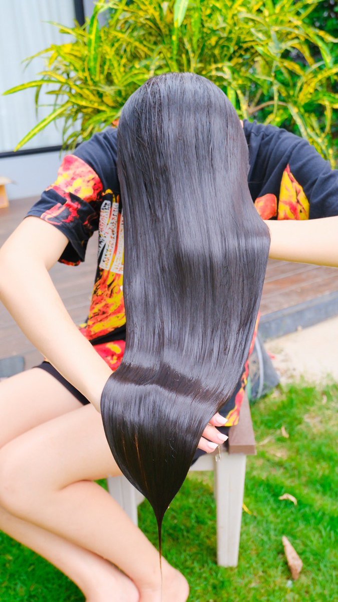 onlyppeach's tweet photo. นี่เลยทุกคนผลลัพธ์ที่ใช้มาตลอด หมดไป3ขวดแล้ว ผมหนา ยาว สวยมาก ลดผมหลุดร่วงดีเลย #แชมพูอชิเฮิร์บ #แชมพูสมุนไพรอัญชันออแกนิค #Achiherb https://t.co/Xi3JUno9PR