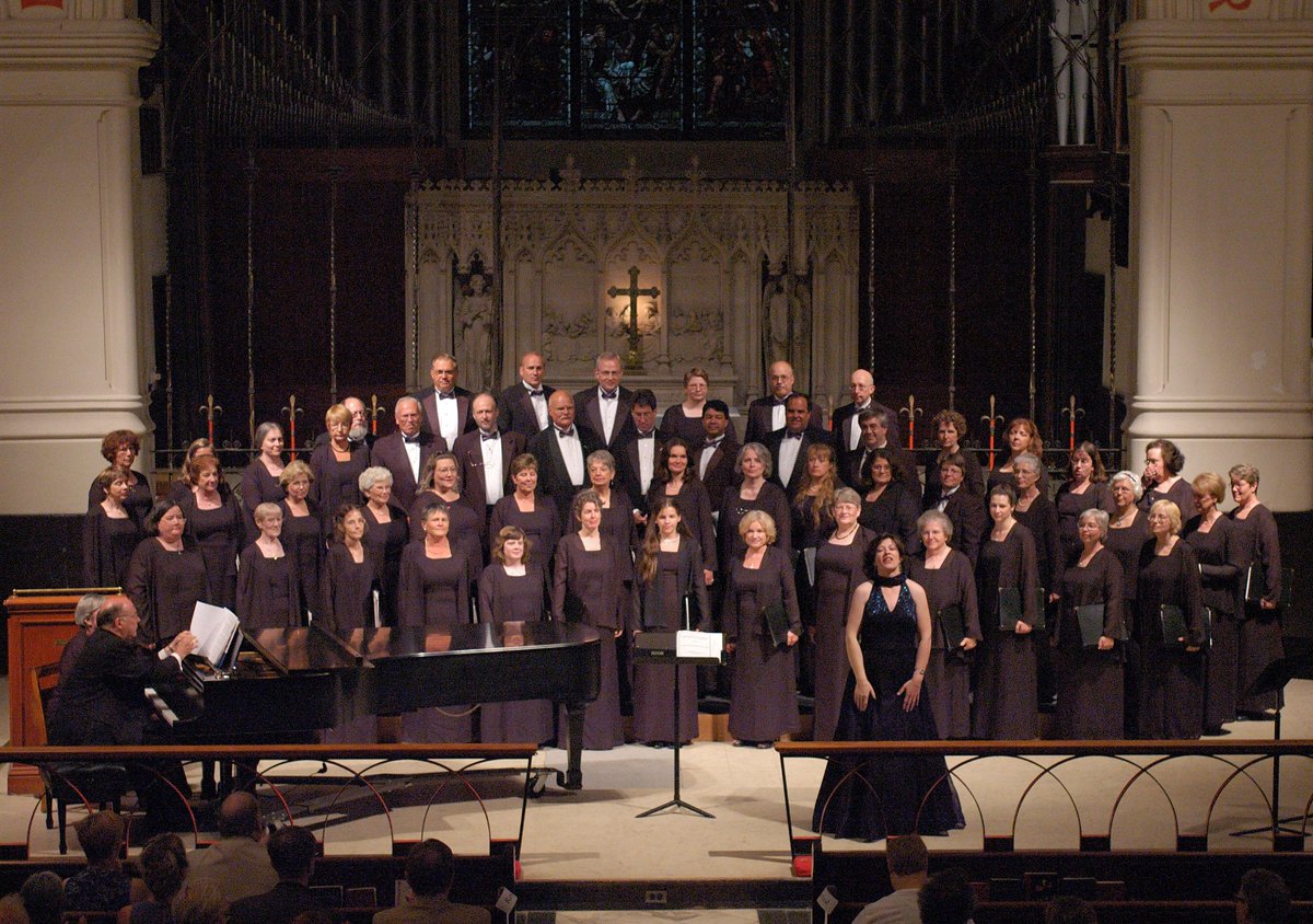 Sure that <a href="/VancityReynolds/">Ryan Reynolds</a> and <a href="/RMcElhenney/">Rob Mac</a> will be pleased to hear that singers from 3 🇨🇦 provinces and 18 🇺🇸 states are in the North American Welsh Choir which is touring Wales 1-8 July. And, of course, they'll be singing in Welsh.

@CorCymry 
<a href="/visitwales/">Visit Wales 🏴󠁧󠁢󠁷󠁬󠁳󠁿</a> 
<a href="/MaximumEffort/">Maximum Effort</a> 
<a href="/S4C/">S4C 🏴󠁧󠁢󠁷󠁬󠁳󠁿</a>