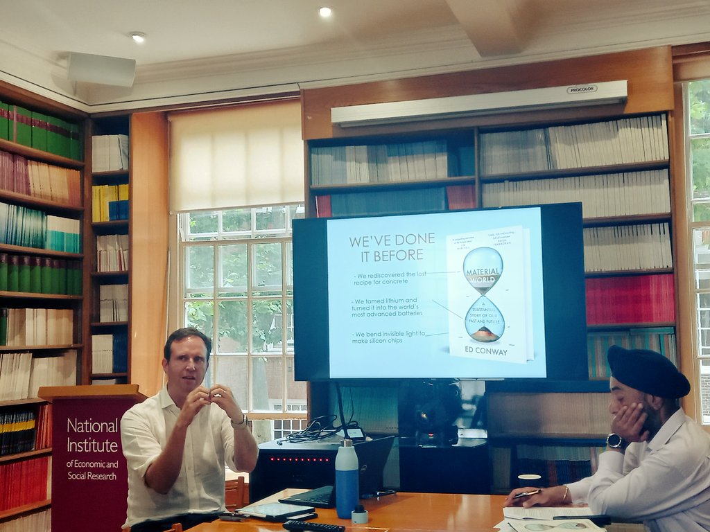 NIESRorg's tweet image. A special thanks to NIESR Governor @EdConwaySky for his insightful and fascinating presentation around the themes of his new book, 'Material World' ⏳🌍🔍

#IndustrialStrategy 
#NetZero
#EconTwitter 

niesr.ac.uk/events/governo…