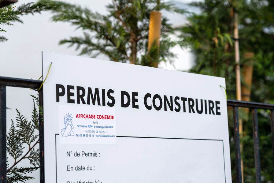 Le_Moniteur's tweet photo. Les #permis de construire continuent de dégringoler | #immobilier
https://t.co/vzqQmRwFCk https://t.co/Fg1sZtdl6q