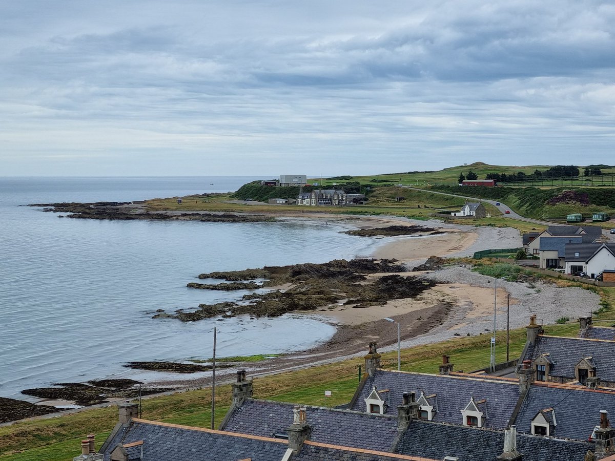 DavidMcCubbin77's tweet photo. Over the rooftops at Portessie to Strathlene on my lunchtime run on the old GNSR railway line at Portessie.
#portessie #strathlene #morayspeyside https://t.co/XBJA6Uwl3f
