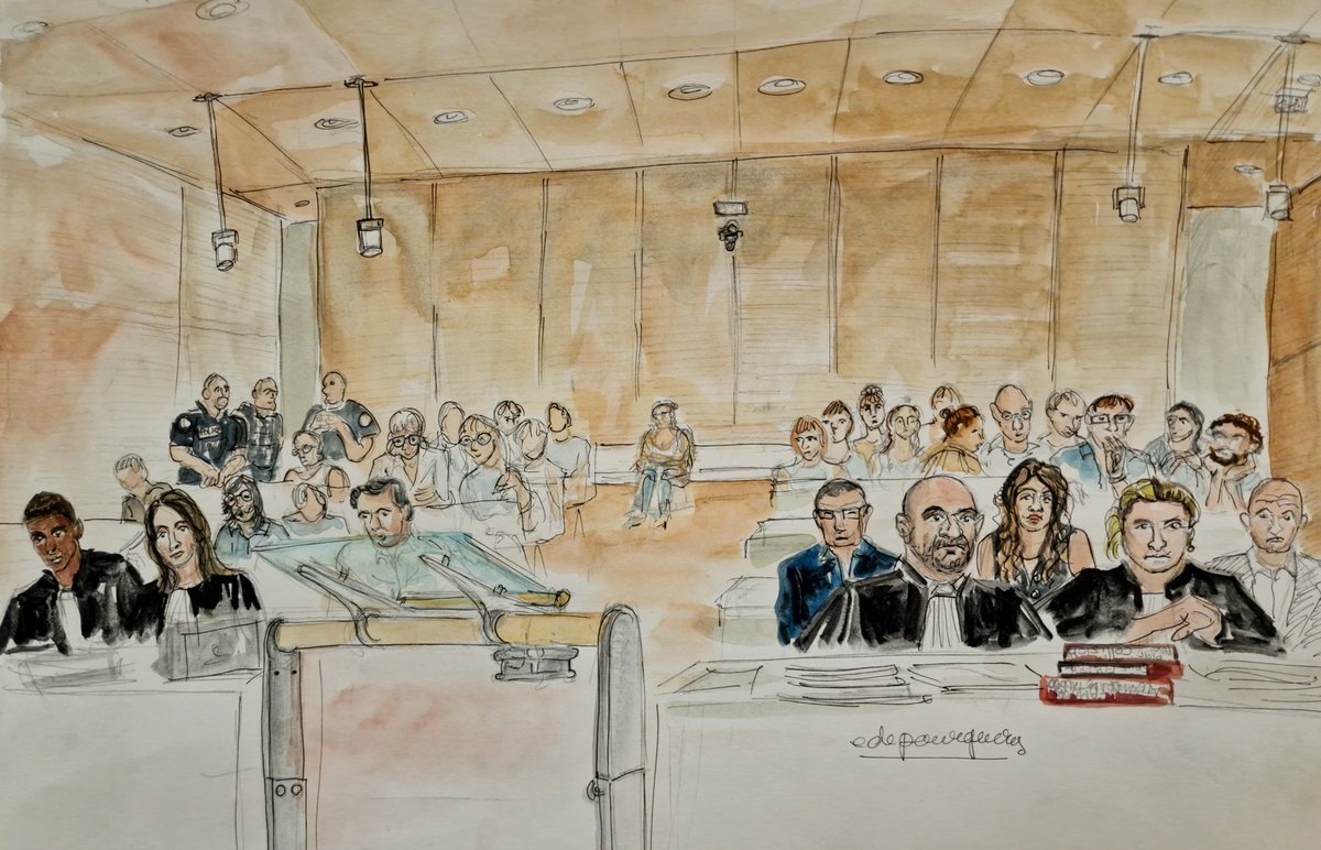 PourqueDe's tweet photo. #Procès #Griveaux #PiotrLavlenski et #AlexandradeTaddeo en robe paillettée sirène au #tribunal #correctionnelle #justice #performance #artist @France2tv @infofrance2 @Francetele @infofrance3 @France3tv https://t.co/rbuQVdaibJ