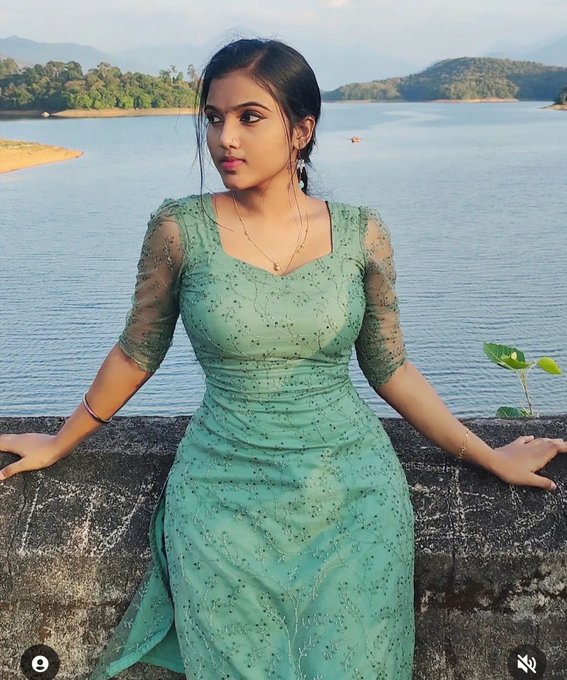 Fzttor9XgAAojNS?format=jpg&name=small