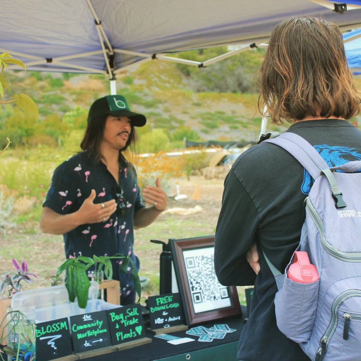 BlossmPlants's tweet photo. Here's @PlantDaddyBry dropping that plant knowledge at the @iloveacleansd 8th Annual Zero Waste Fair!

"Sharing my plant propagation knowledge with a bunch of sustainably stoked people was a splendid way to spend a Saturday" 💚 https://t.co/CwMmkjgJV7