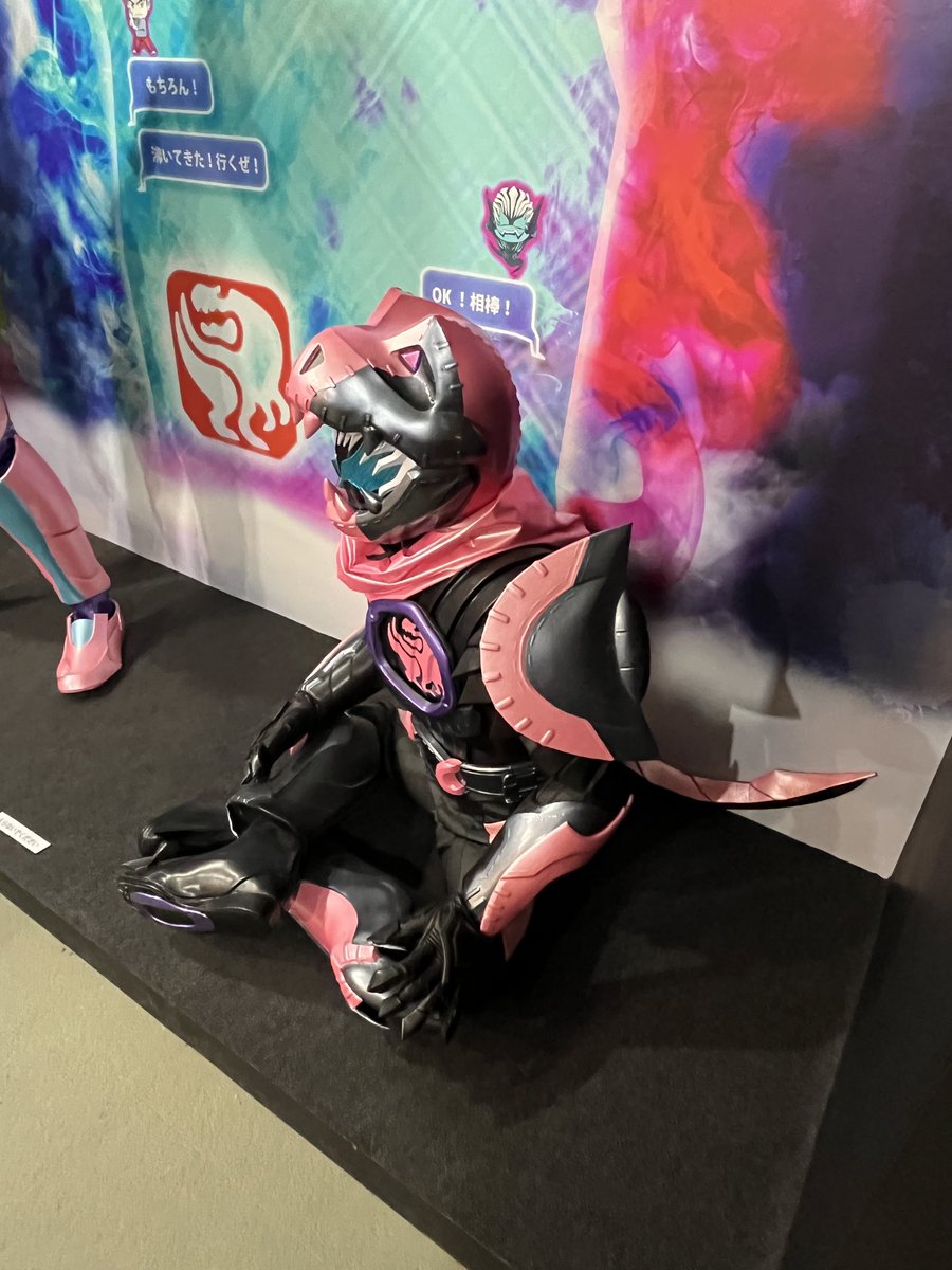 #見た人も無言でティラノサウルスをあげる
#仮面ライダーリバイス