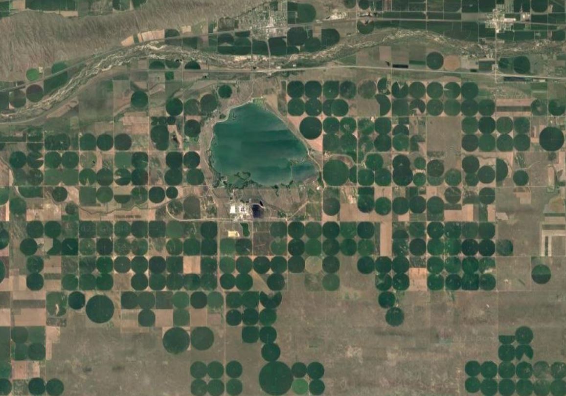 giswqs's tweet image. Identifying central pivot irrigation boundaries by simply using the text prompt “circle” with the segment-geospatial package 👇

GitHub: github.com/opengeos/segme…
LinkedIn post: linkedin.com/posts/qiusheng…

#geospatial #segmentanything
