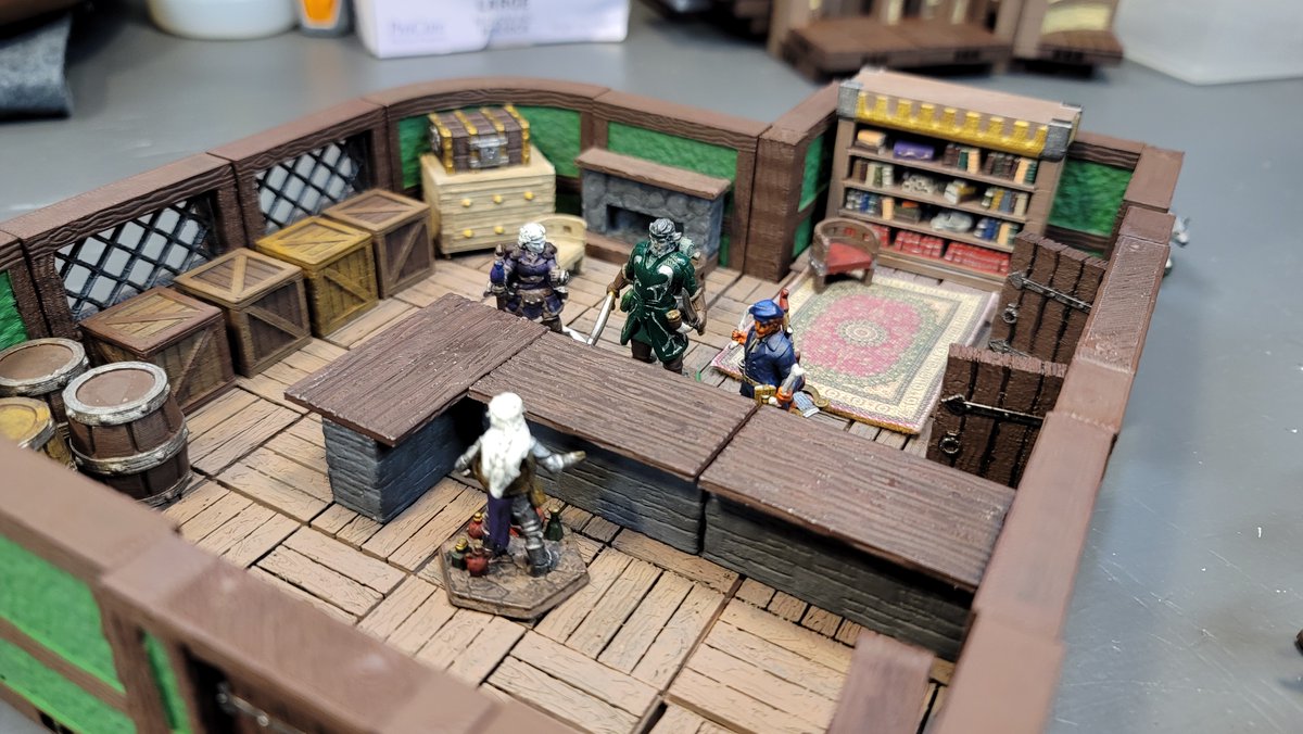 DiceAndDungeons's tweet photo. Come and join us for some relaxing painting over on Twitch!

https://t.co/F2n0EIYgbM https://t.co/w4FYpnrXT7