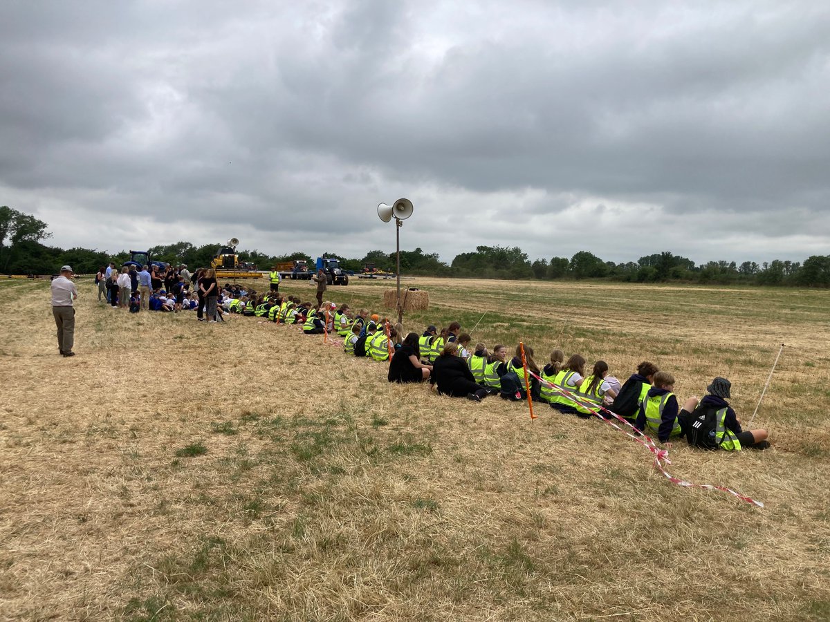 4000 Essex primary school children + 100 exhibitors + 200 farmer guides + Writtle college = best day out ever = Essex Schools Food and Farming Day
