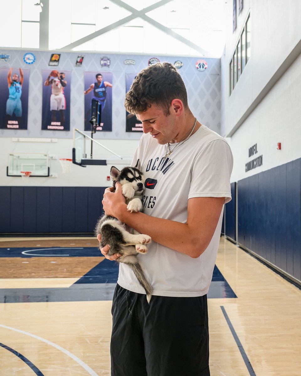 UConn Men's Basketball tweet media