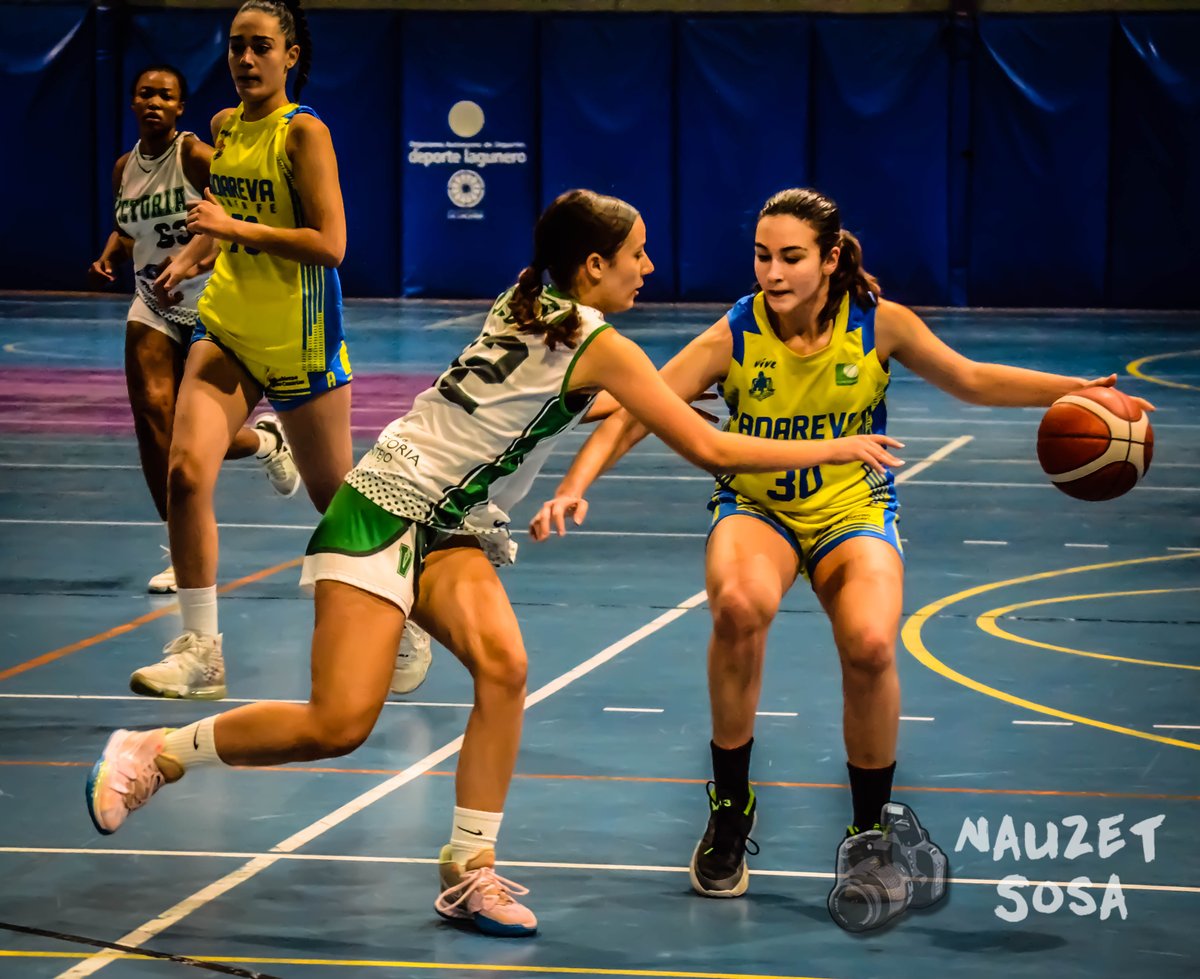 BaskeTenerife's tweet photo. 📷❤️🏀 @CBADAREVA  - CB Victoria (16/02/2023) #CadAutFem

Todas las fotos en Facebook (Nauzet Sosa - Fotografia / Enlace en el perfil): https://t.co/DrVqD0x5cI https://t.co/M2sYSG67be