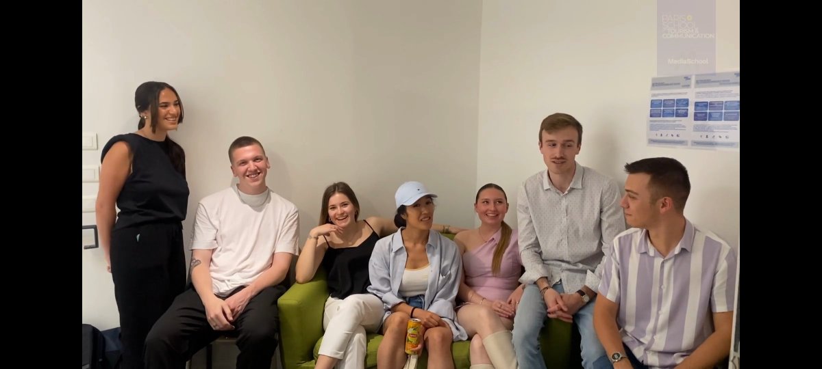 Nos SUP3 COM, contents, après leur oral de « conférence de presse » ayant pour thème la sortie du film Barbie ! 🤗

#tourisme #communication #événementiel #ecolepstc #teampstc