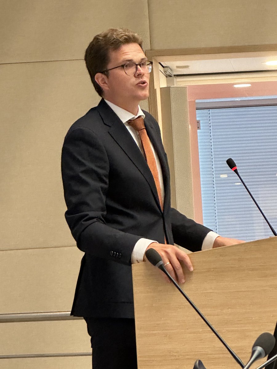 Vandaag nam Frans Hazeleger (SGP) afscheid van Provinciale Staten Utrecht. Ik heb grote waardering voor de manier waarop Frans zijn rol als volksvertegenwoordiger invulde. Altijd voorbereid, gedreven, volhardend, nooit op de man, wel sterk inhoudelijk.  #verschilmaken