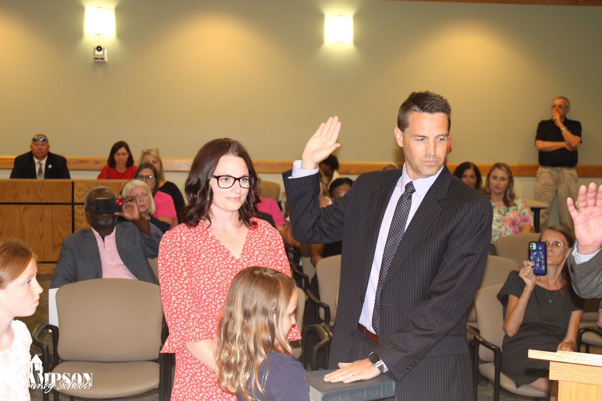 SampsonSchools's tweet photo. Photos from the Sampson County Schools' Board of Education swearing-in ceremony and Meet & Greet for the new SCS Superintendent, Dr. Jamie King. Welcome to SCS, Dr. King! #SCSYes #SCSFamily @DrJamieKingSCS https://t.co/8x43g9tfEp
