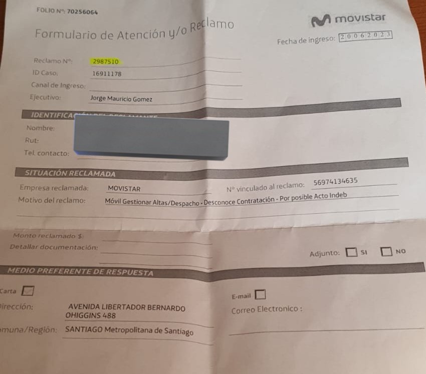 Que lindo <a href="/AyudaMovistarCL/">Ayuda Movistar Chile</a> como le cuelgan a sus clientes cuando deben responder por un reclamo. 

A mi padre le quieren responder con una **carta** sobre esto y le siguen cobrando un celular que alguien compró sin su consentimiento.

Así tratan al adulto mayor? <a href="/MovistarChile/">Movistar Chile</a>