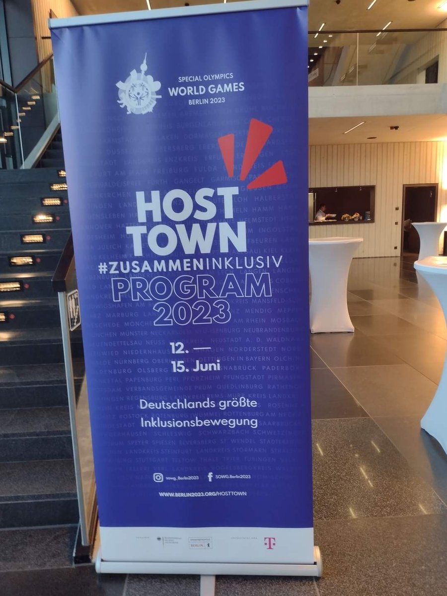 BIsmaning's tweet photo. #SpecialOlympics2023
Als sogenannte #HostTown begrüßten #Garching, #Unterföhring und #Ismaning die Athletinnen und Athleten aus Neuseeland in der Woche vor den Spielen.
Die Bereitschaft Ismaning betreute gemeinsam mit der medizinischen Crew aus Neuseeland die Sportler/innen. https://t.co/dcPjfJfTsn