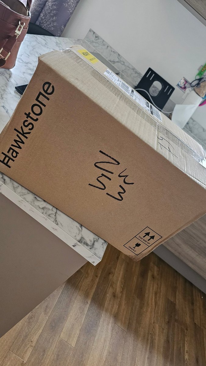 _John_Saunders's tweet photo. @JeremyClarkson my order has arrived from the Cotswolds to Conisborough https://t.co/VPpeisJJts