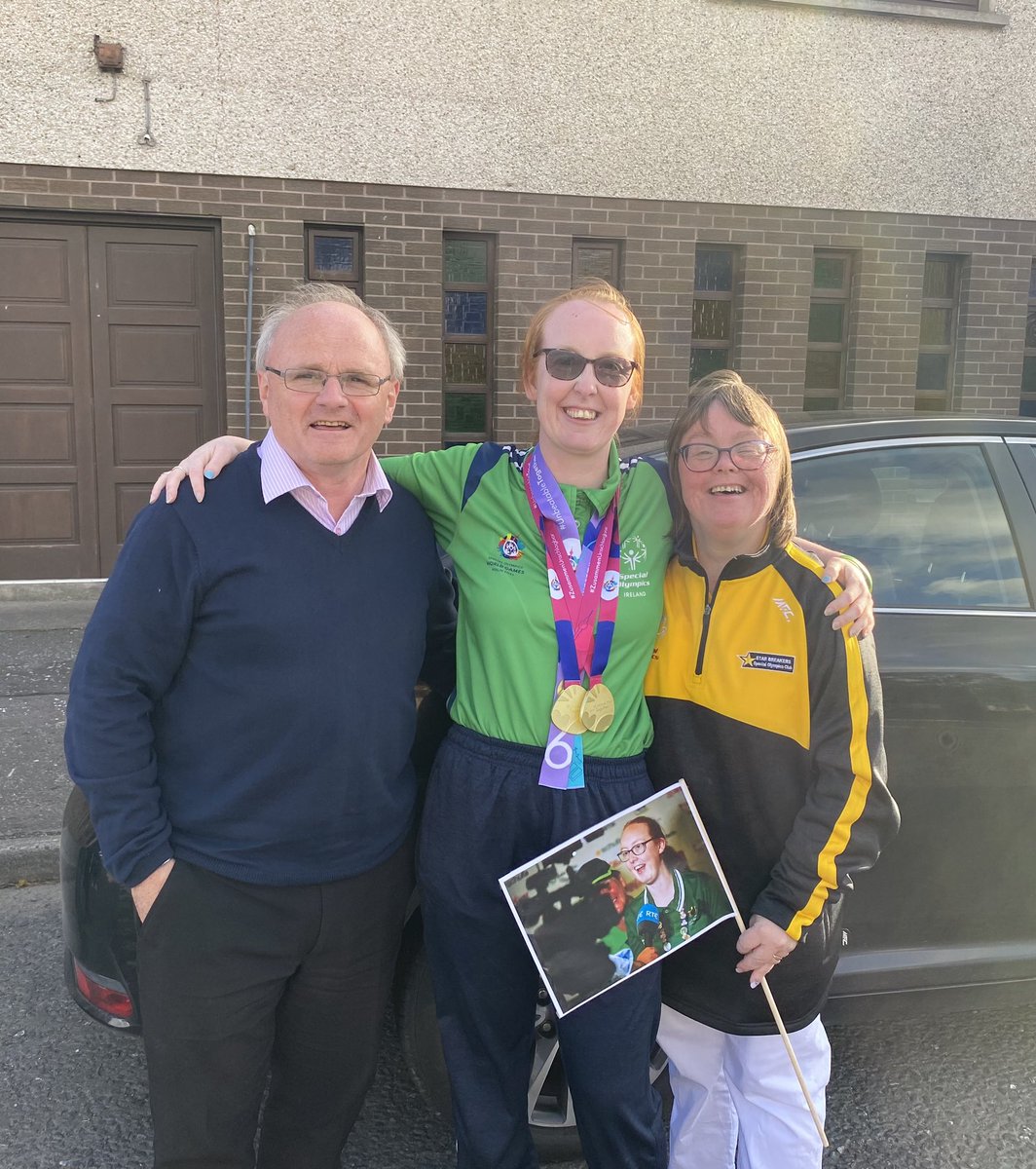 BarryMcElduff's tweet photo. Aoife Kerr and I were so proud and delighted to join everyone in Carrickmore this evening to welcome home Starbreakers’ Double Olympics Gold medal winner Sammy Jo Sweeney. #Starbreakers. https://t.co/Pt8t3r0jB6