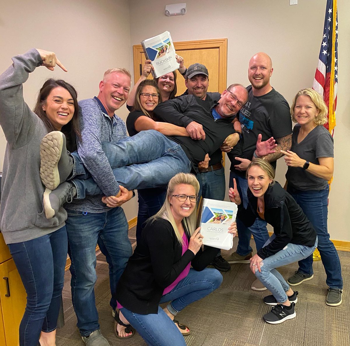 Gardonville's tweet image. Real life joy right here! @mndeed announced another round of grant recipients today. Gardonville applied for two and won both! 326+ unserved households will now be getting fiber-optic connectivity! #gardonvillemyfiber #homegrownconnectivity #coopsbuildcommunity #ruraliscool