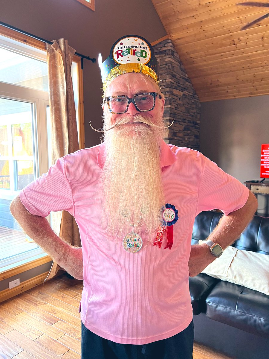 jackielconnell's tweet photo. Wishing the most happy & healthy of retirements to this gentleman. It has been my absolute pleasure to work along side you for the last 3 years. Kind beyond measure and would do anything in support of students. You will be missed dearly @GrantKreuger!! #FrontierSD https://t.co/OYrJv3Xs9R