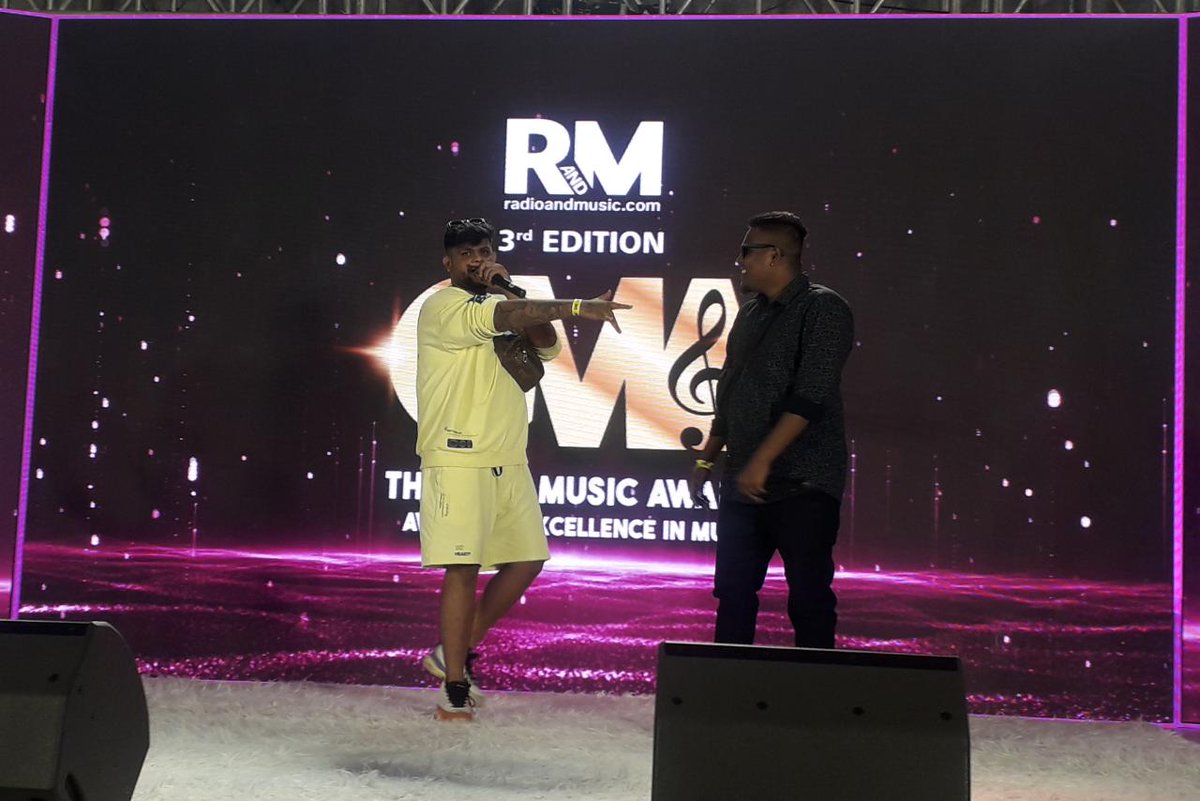 Live Performance By @HarryDCruz & @YedaAnna4 at The Clef Music Awards 2023!

#CMA2023 #ClefMusicAwards2023