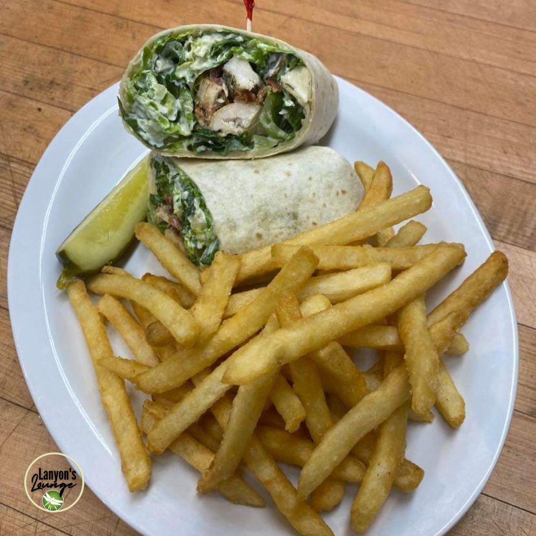 The Chicken Caesar Wrap
Grilled chicken, romaine, bacon, and parmesan tossed in creamy caesar dressing, served with fries.

Stop by this week!

#patiosrenfrew #renfrewpatios #patioswithaview #renfrewrestaurants #placestoeat #drinksonthepatio