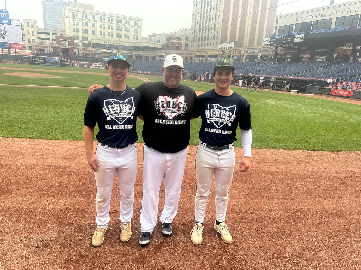 Coach Fris tweet media