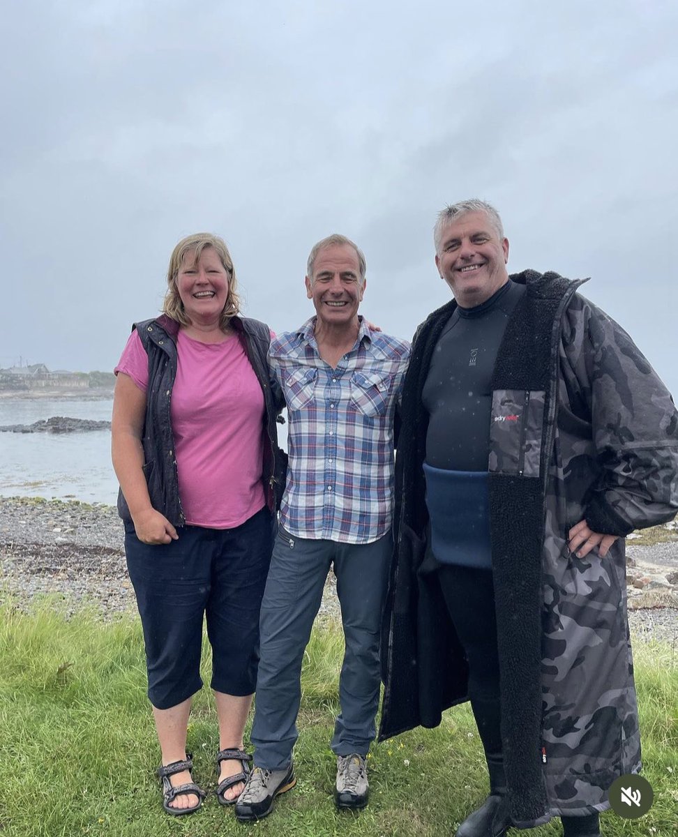 CoastalCustodia's tweet photo. What a great morning with @divethefarnes @LancasterJane13 and Robson Green this morning filming in Beadnell for series 2 of Weekend Escapes #weekend #escapes #Northumberland #endlessexperiences https://t.co/hf89XPfohp